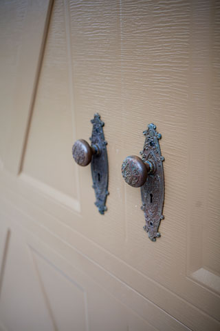 These amazing antique lock sets replace the traditional garage door handles and makes things more unique.